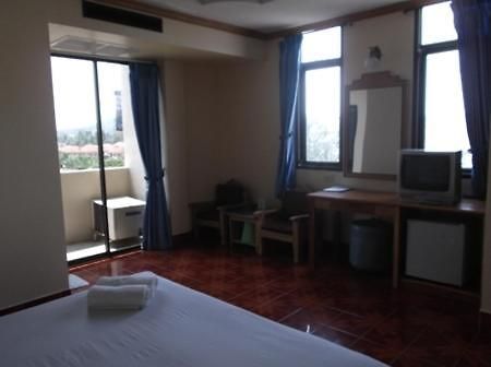 SR Hotel Surat Thani Værelse billede